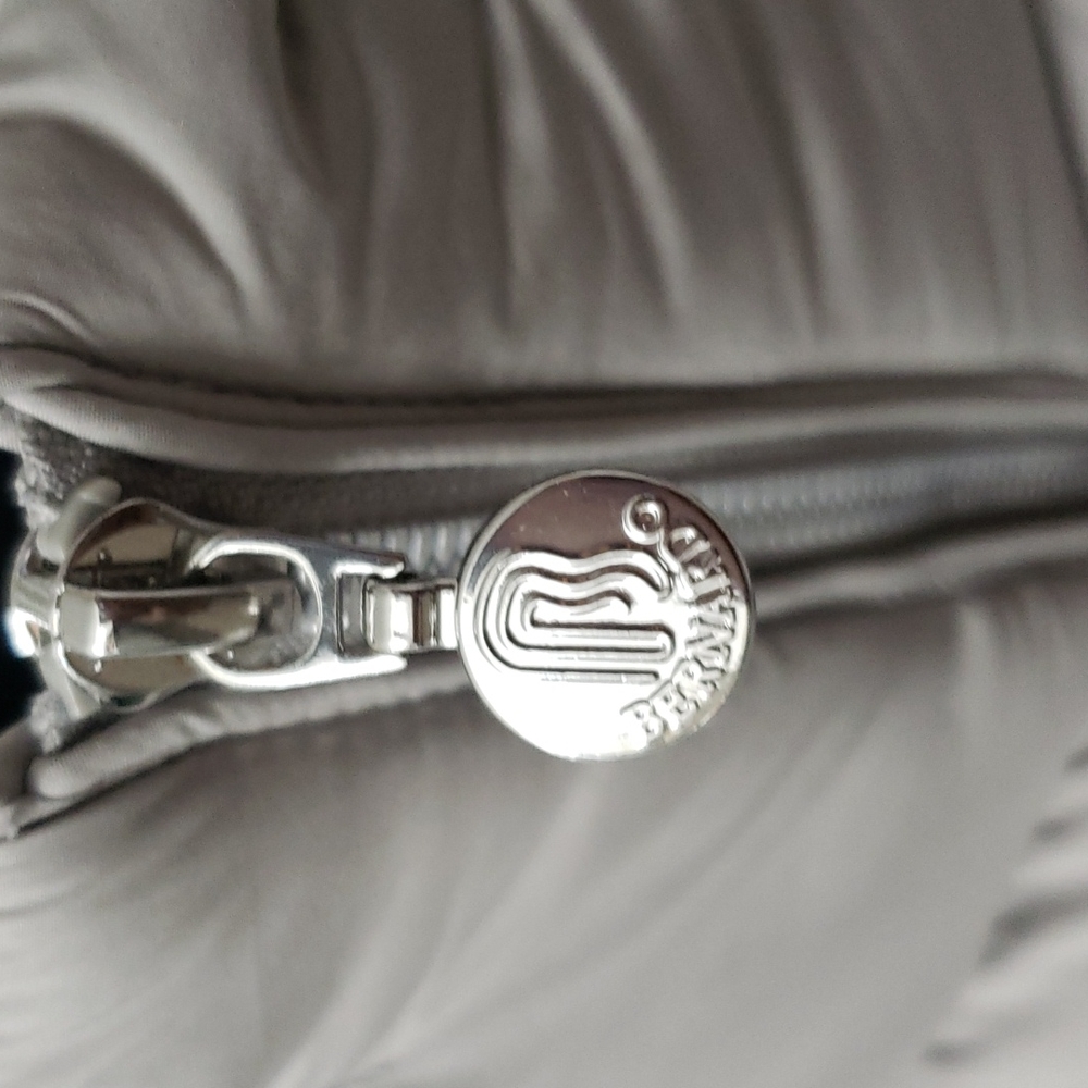 Bernardo jacket - Picture 2 of 10